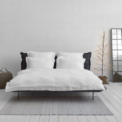 Cygna Classic Linen Bedding by Geniksa