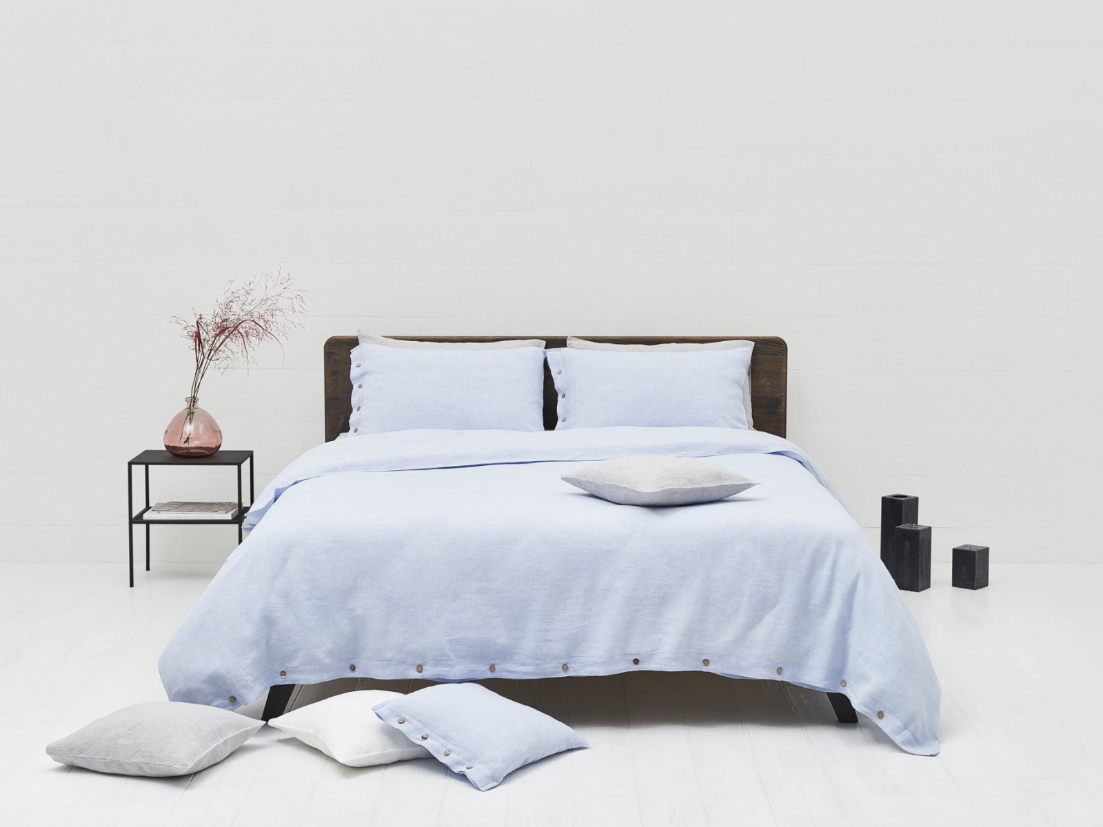Celeste Buttons Leinen Bettwäsche von Geniksa – Bild 2