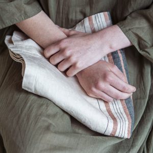 Gypsum - reines Leinen Handtuch von Libeco