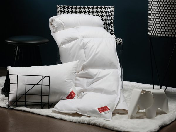 Daune DeLuxe Down Ganzjahresdecke von HEFEL