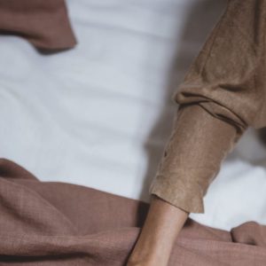 Hudson Oyster Leinen Coverlet und Kissen von Libeco