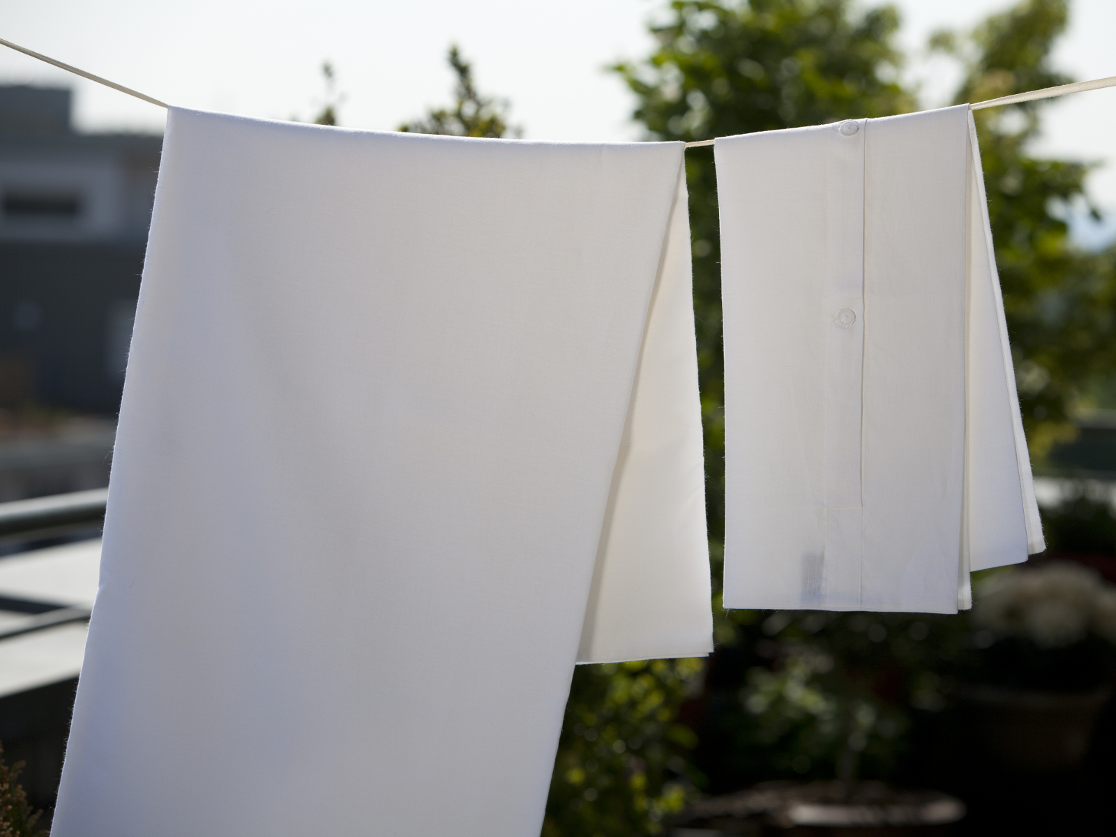 Starkes Leinen - Weiße Bettwäsche der Leinenweberei Hoffmann – Bild 4