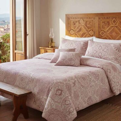 Ein Bett in einem Zimmer