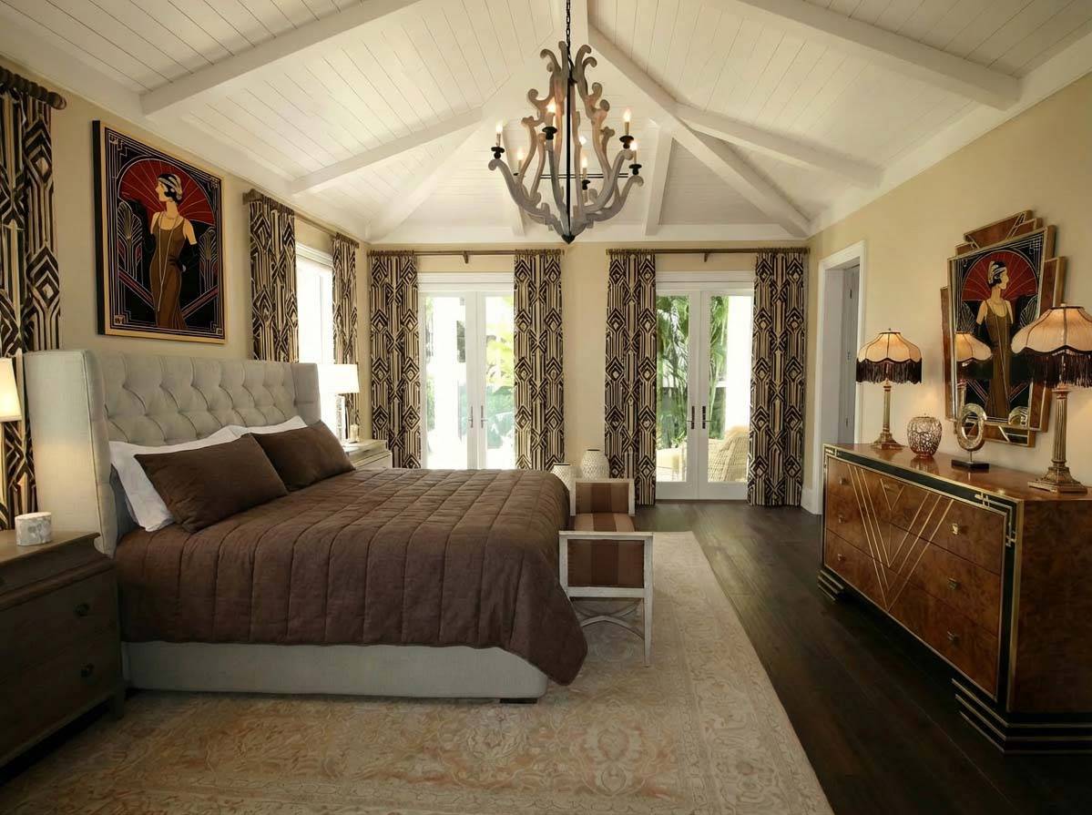 Ein Schlafzimmer mit einem großen Bett und einem Kronleuchter.